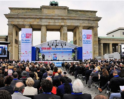 En tysk debat om antisemitisme – volden tiltager