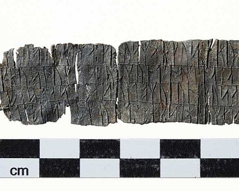 Runer og bogstaver – ny bog om Nordens skriftkultur