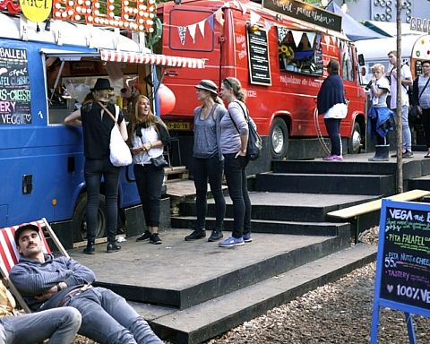 Spis og drik på Smukfest – 40 år med festivalmad