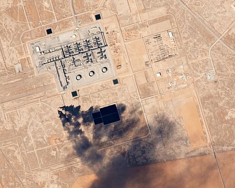 Angreb på olieanlæg – kampen om Mellemøsten
