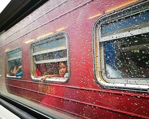 ”Rejser du virkelig alene med toget til Jaffna?”