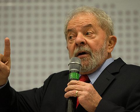 Brasiliens ekspræsident Lula i politisk offensiv