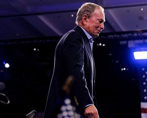Bloomberg trækker sig og omfavner Biden – hvad sker der med borgmesterens penge?