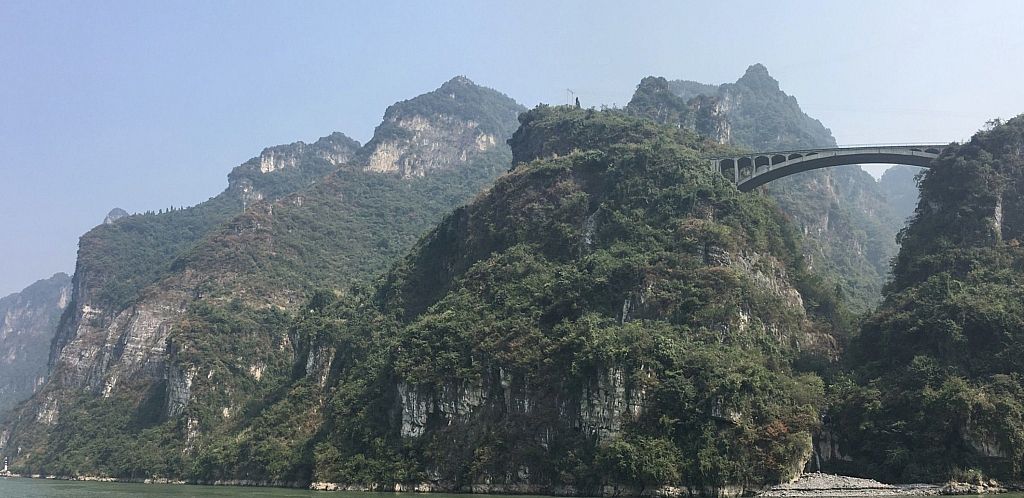 Xiling George - Hubei provinsen ved "The Three Gorges Dam" i den vestlige dela af provinsen og Yangtze floden - Kina