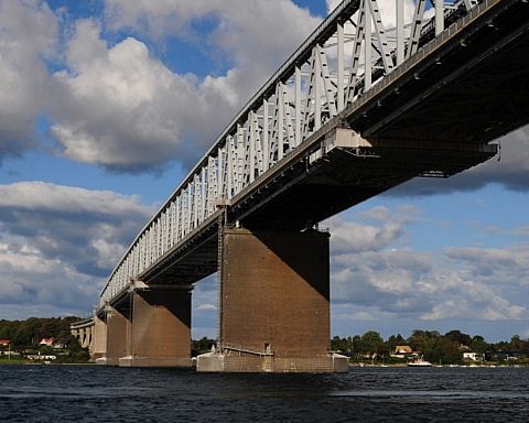 Lillebæltsbroen 85 år: Den lysende bindestreg mellem Jylland og Fyn