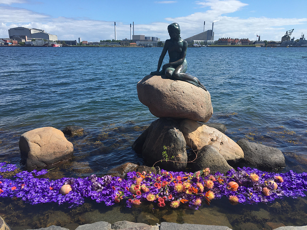 Copenhagen wrapped in flowers