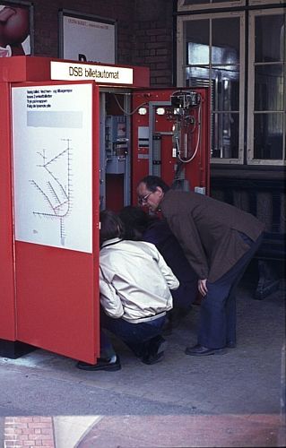 Humlebæk station