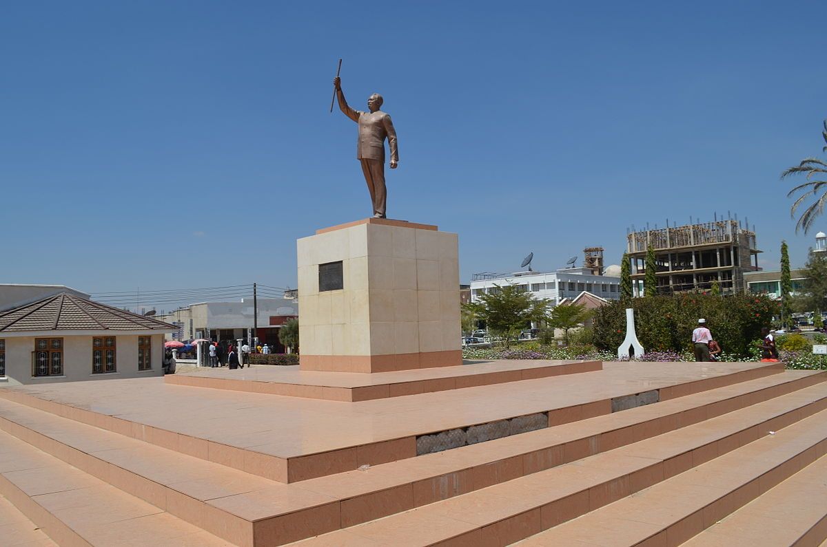 Tanzania - Nyerere-monument i hovedstaden