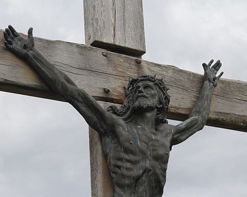 Manden på korset, det evige offer – har du tænkt på det?