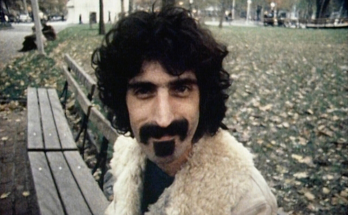 Frank Zappa i dokumentaren , foto: Roelof Kiersren