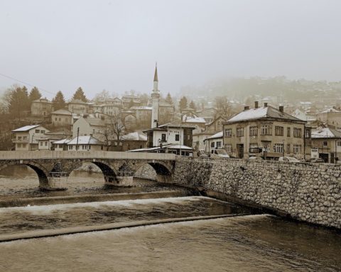 Sarajevo: Fredsbyen i krigenes vold