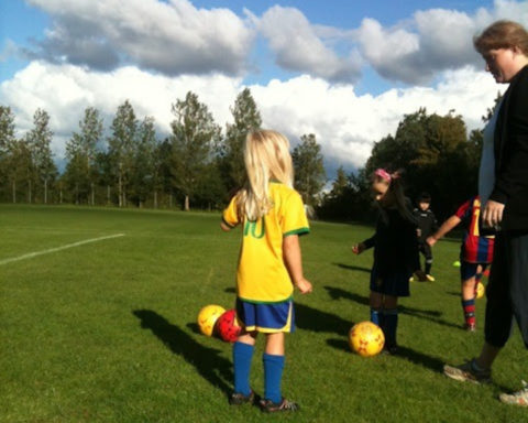 Små børn dyrker idræt hver uge og er uafhængige af forældrenes sportsvaner