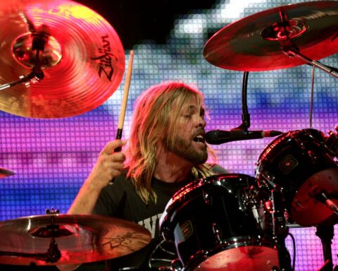 Taylor Hawkins Foo Fighters Dave Grohl