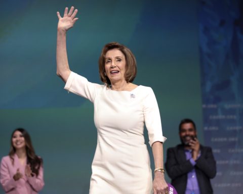 Nancy Pelosi takker af: ”Jeg ville aldrig have troet, at jeg kunne gå fra husmor til Speaker”