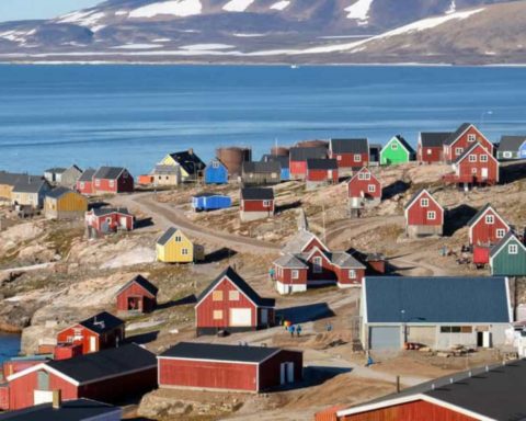 Dagens Mandoverbord: Grønland vedtager at gennemføre hjemmestyre