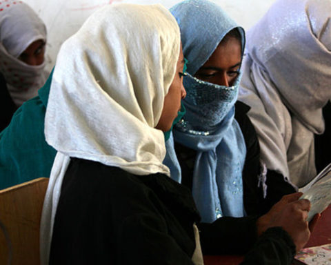 Militæret sat ind i Kabul efter skoleforbud for kvinder