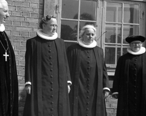 75 år med kvindelige præster i Danmark