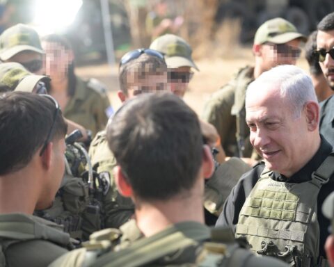 Netanyahu ligner en færdig mand