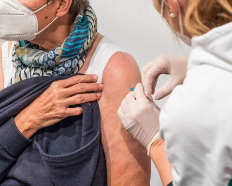 Corona vaccination bivirkninger studie