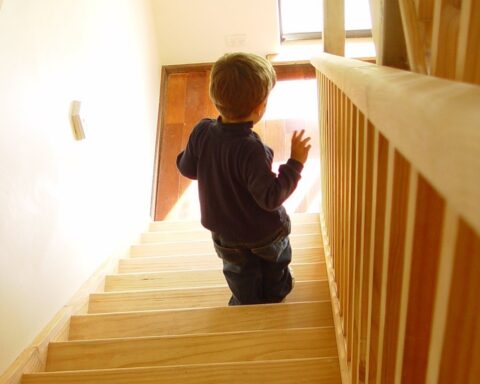 Børn og skridsikre trapper