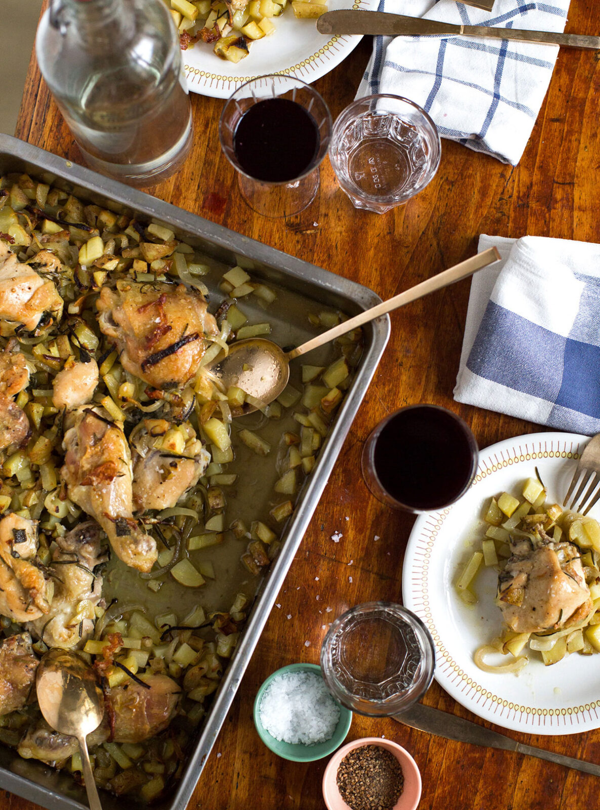 Husets kylling egner sig til at komme på bordet direkte i bradepanden