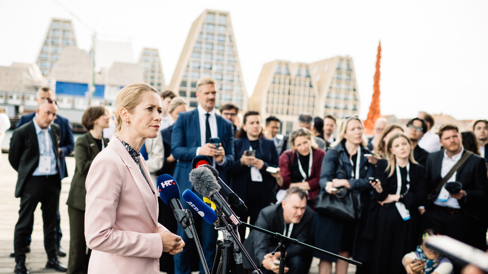 Kaja Kallas ved Copenhagen Democracy Summit, hvor hun talte om europæiske værdier og identitet.