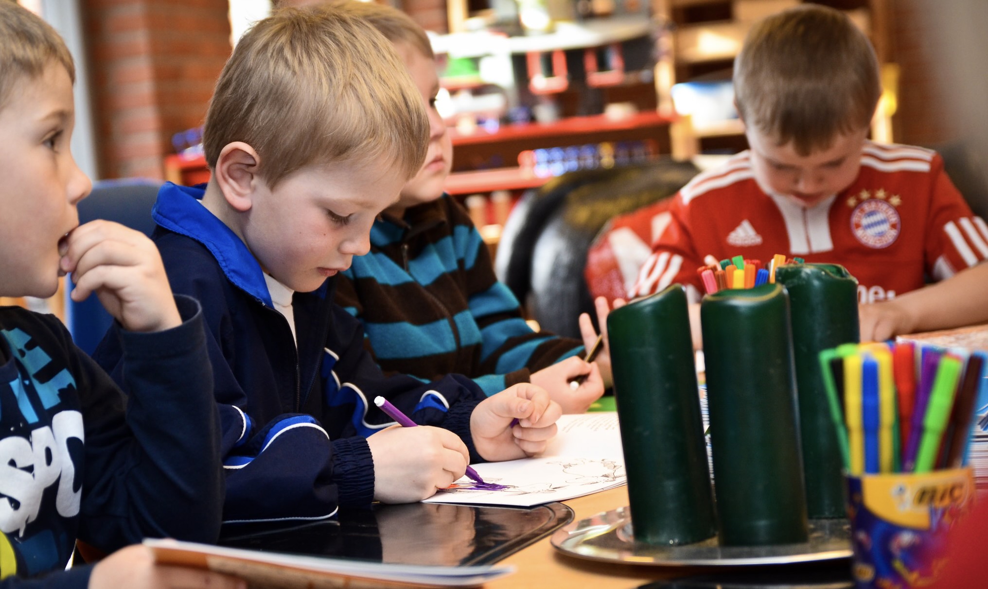 pædagogers normeringer. Børnene i Kernehuset tror på sig selv Børnehaven Kernehuset i Augustenborg har brugt en lille uge på at arbejde med paragraffen.