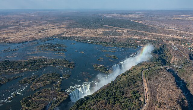 Foto af Victoria Falls, der ligger i et af de vigtigste vådområder, et Ramsarområde, i Zimbabwe.