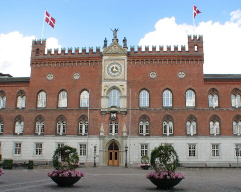 En hyldest til dem, der tager en tørn i demokratiets tjeneste