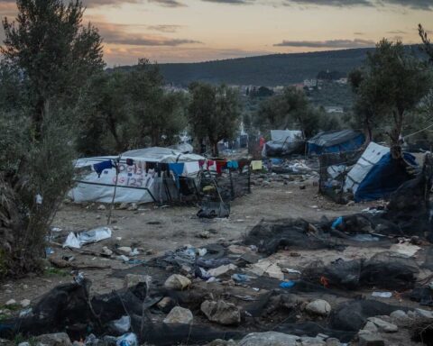 Dokumentar: Billederne fra Mória viser, hvad vi som samfund er i stand til at gøre