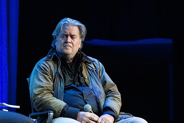 Steve Bannon har også en holdning til USA og Israel