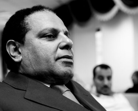 ‘Træerne vandrer i Alexandria’ giver stemme til en by i skyggen af diktaturet