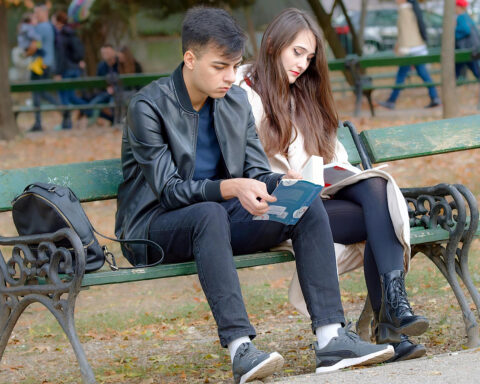 Litteraturkanon 2025 ligger klar – men vil de unge overhovedet læse?