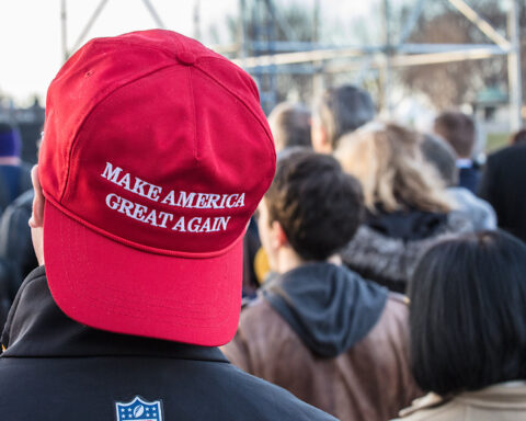 Mod alle odds og på trods: mig og min MAGA-ven