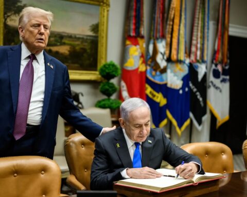 Trumps plan for afslutningen af Gaza-krigen er løbet ind i de første vanskeligheder