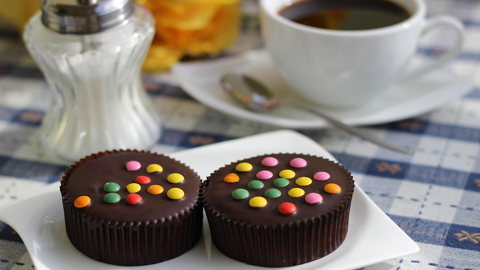 Afgifter fjernes på såkaldt usunde varer som chokolade og sukker