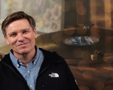 Min musiksmag blev formet af ét album juleaften: Sådan følger sange os hele livet