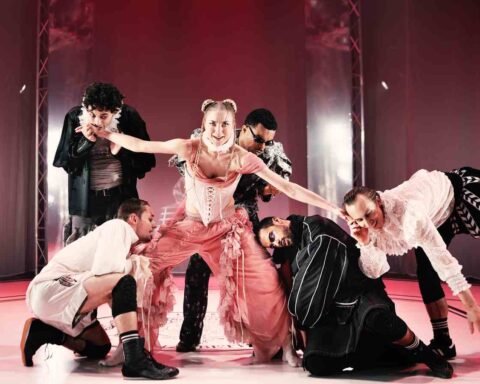 Mary vs. Elizabeth: To dronningers kamp i magtens boksering