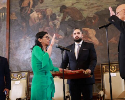 Regimet er ikke forsvundet, men håbet lever i Venezuela