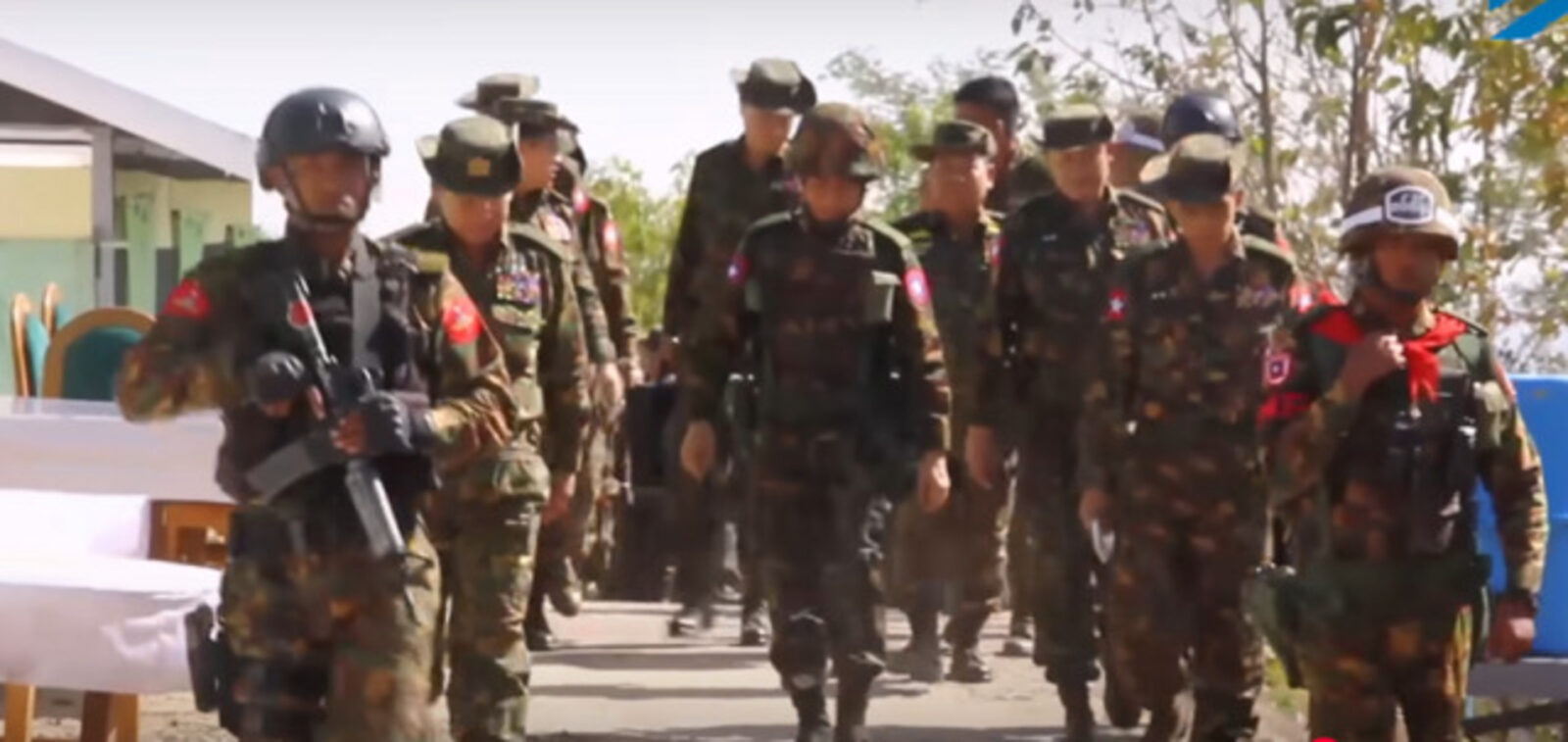 Myanmar: lederen af militjuntaen færdes kun under stort sikkerhedsopbud
