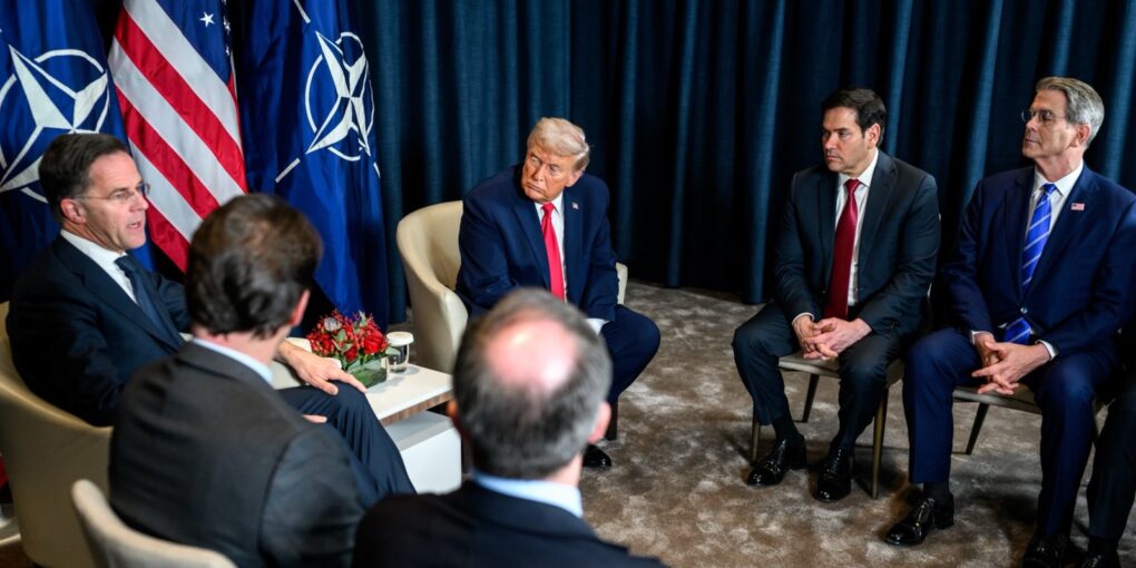 Trump møder Nato i Davos til samtaler om bl.a. Grønland