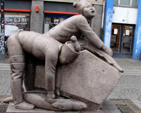 ”Monumentet” er et storværk om danske forestillinger om Grønland i 100 år