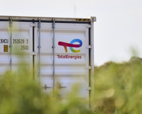 Nu skinner solen om natten