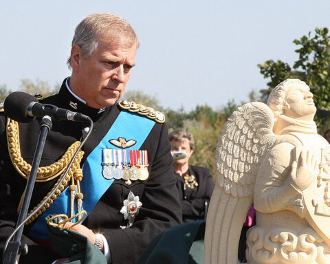 Storbritannien: Kongens lillebror, Andrew Mountbatten-Windsor, er anholdt