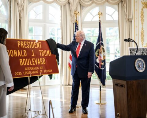 Trump siger, han vil ”overtage kontrollen med midtvejsvalget” – men kan han det?