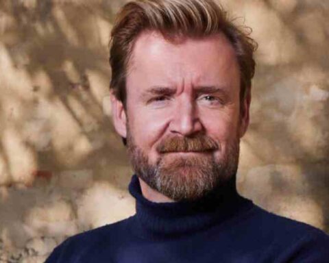 Enten er du med os, eller også er du imod os, er en falsk præmis