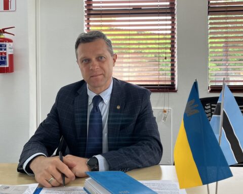 Ukrainsk diplomati i Afrika vil bryde russisk dominans