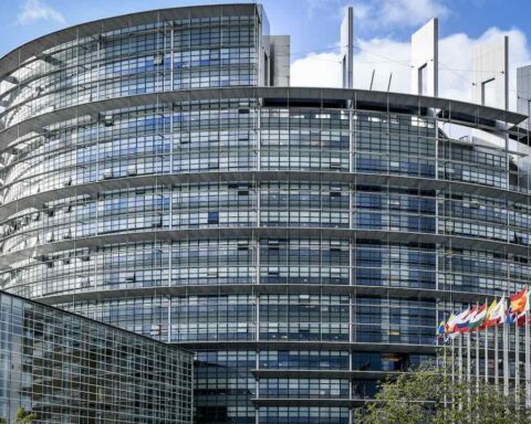 EU-parlamentet: Von der Leyen forsvarer ikke principperne