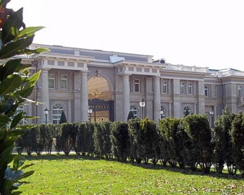 Kleptokrati og hvidvask: Sådan hjælper Vesten med at skjule verdens stjålne formuer