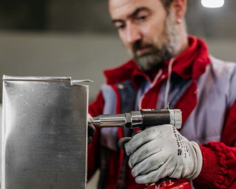 Nu ejes den lille håndværker af en stor kapitalfond